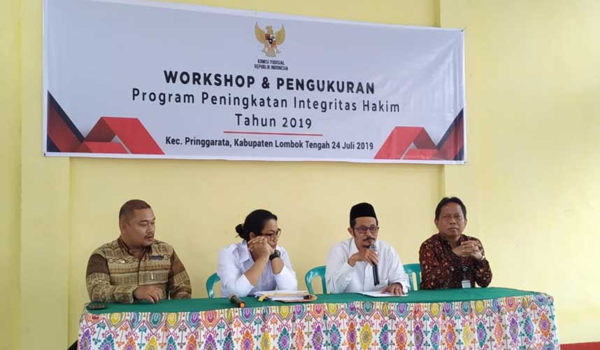https://alfanumerik-lab.com/ky_web_2024/download_file?path=picture/b1ce3-ky-lakukan-pengukuran-kepercayaan-publik-terhadap-hakim-di-lombok.jpg